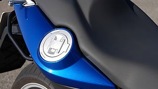 F800ST タンクカバー 黒M 4663 7695329 BMW 純正  バイク 部品 タンクカウル 割れ欠け無し そのまま使える 車検 Genuine:22160161