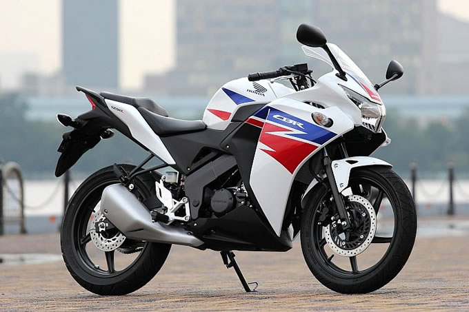 ホンダ CBR125Rの画像