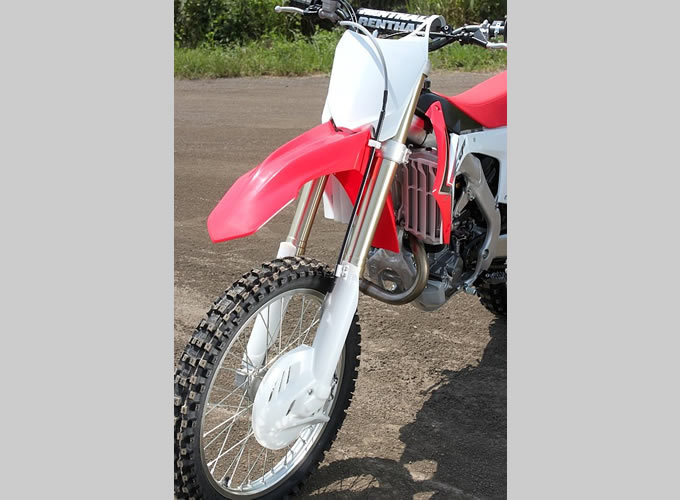 ホンダ CRF450R（2014）の画像