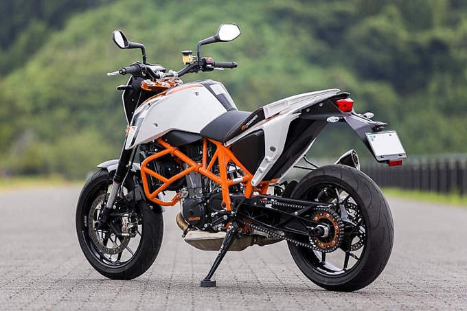 KTM 690 DUKE Rの画像