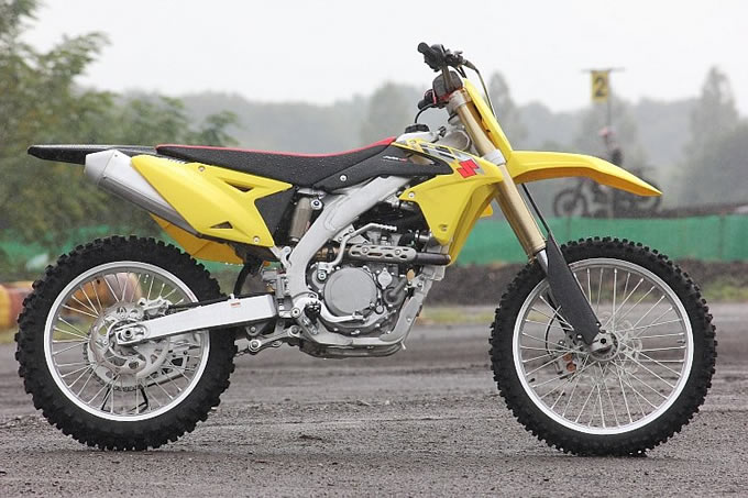 スズキ RM-Z450（2014）の画像