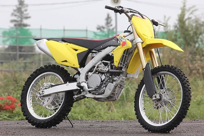 スズキ RM-Z450（2014）の画像