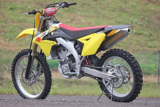 スズキ RM-Z450（2014）の画像