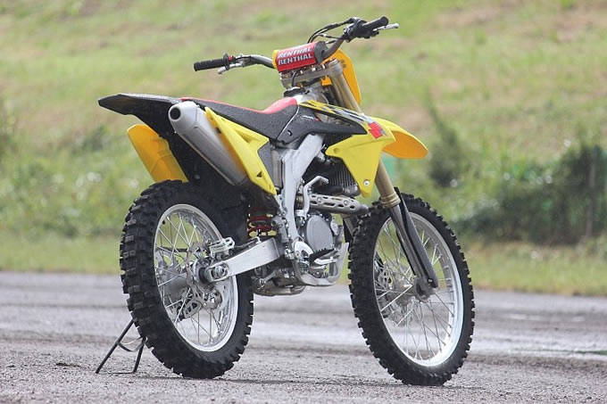 スズキ RM-Z450（2014）の画像