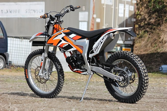 KTM フリーライド 250 Rの画像