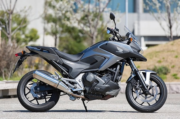 ホンダ NC750X デュアル・クラッチ・トランスミッション ABSの画像