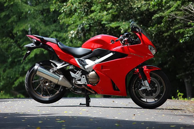 ホンダ VFR800Fの画像