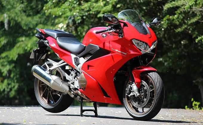 ホンダ VFR800Fの画像