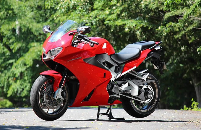 ホンダ VFR800Fの画像