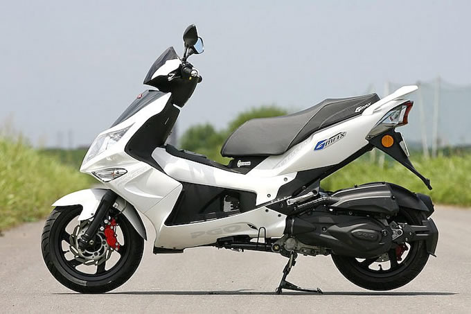 PGO G-MAX150LCの画像