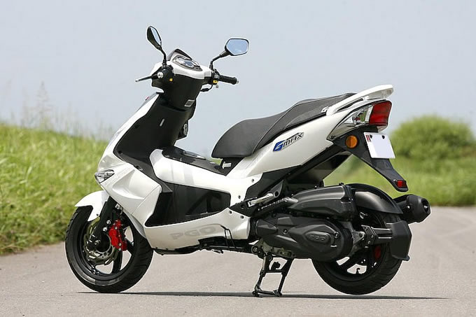 PGO G-MAX150LCの画像