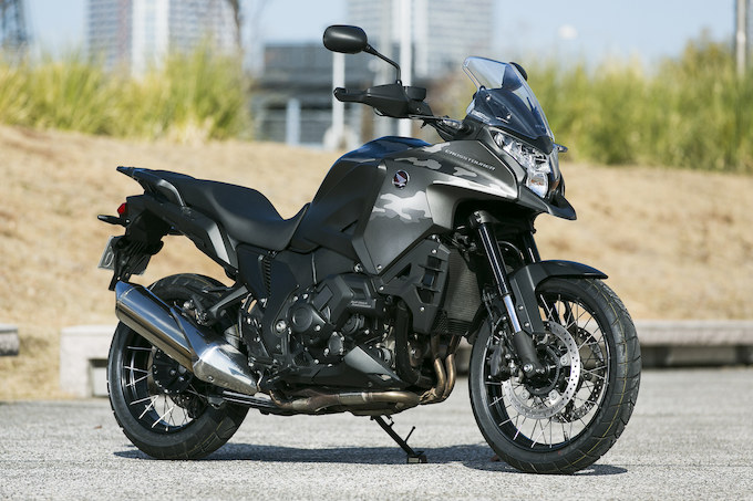 ホンダ VFR1200X デュアル・クラッチ・トランスミッションの画像