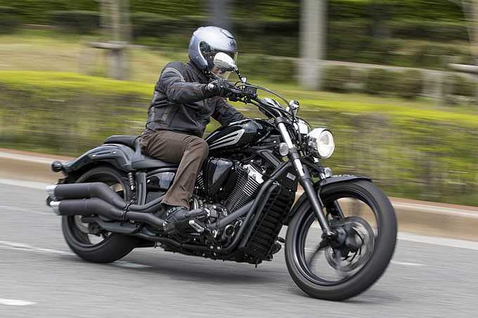 ヤマハ XVS1300CUの画像