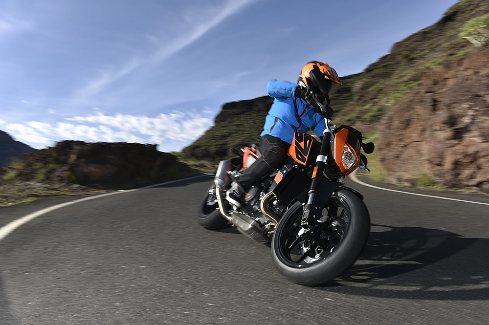 KTM 690 DUKE（2016）