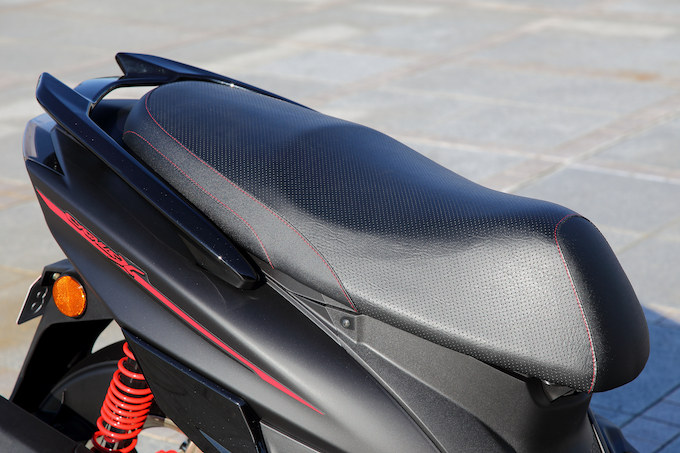 ヤマハ シグナス-X XC125SR(2015)の画像