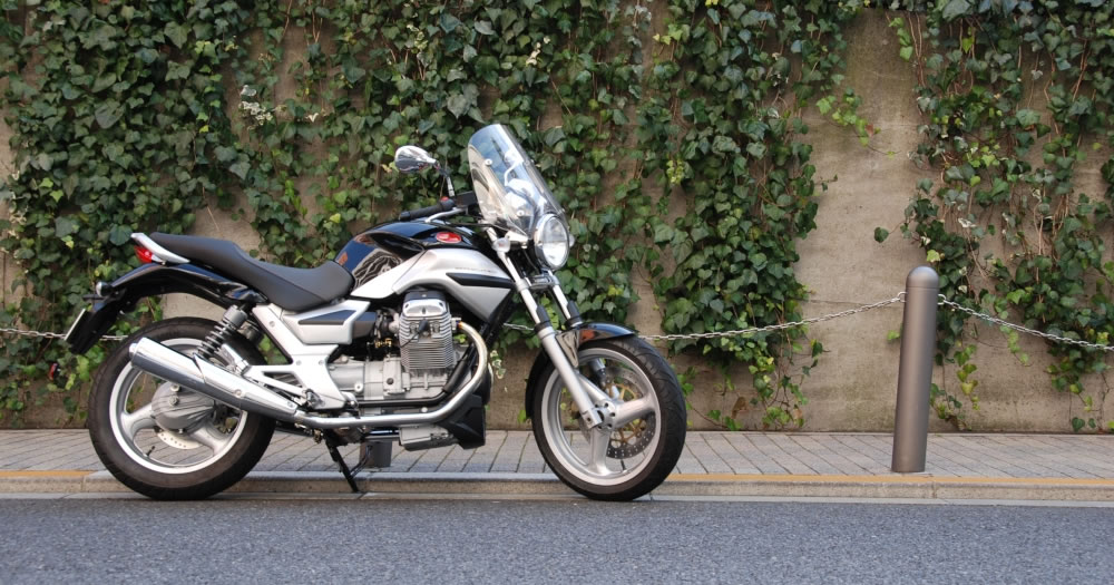 モトグッツィ Breva750