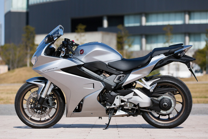 ホンダ VFR800F（2017）の試乗インプレッション