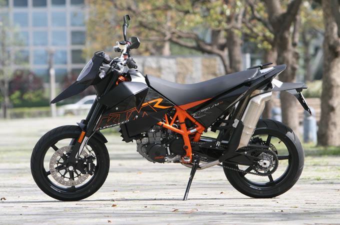 KTM 690 SUPERMOTO Rの画像