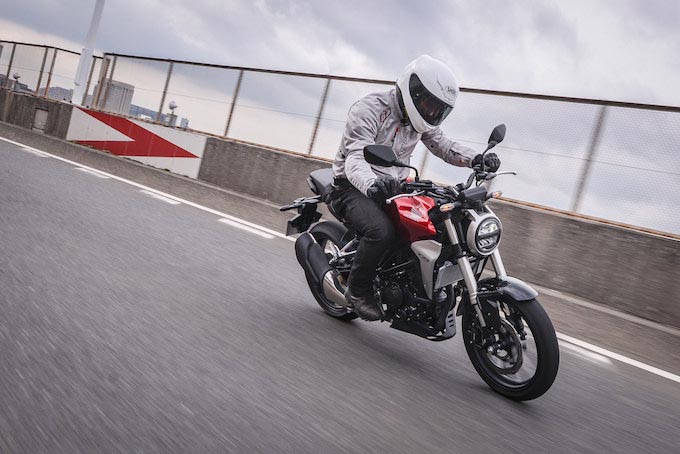 ホンダ CB250Rの試乗インプレッション