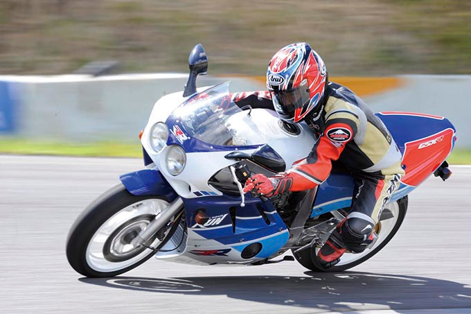 スズキ GSX-R750RKの試乗インプレッション