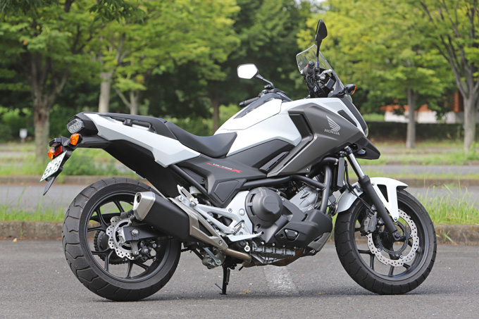 【ホンダ NC750X 試乗記事】充実の装備がうれしい！　熟成を重ねた“お手軽ナナハン・アドベンチャー”の画像