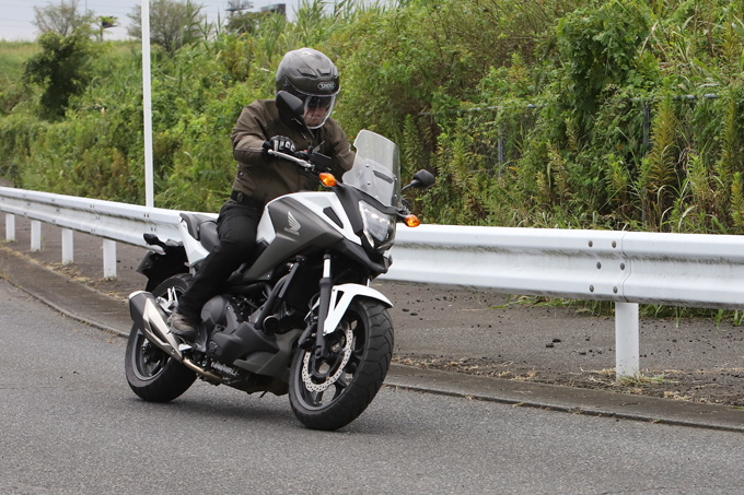 【ホンダ NC750X 試乗記事】充実の装備がうれしい！　熟成を重ねた“お手軽ナナハン・アドベンチャー”の画像