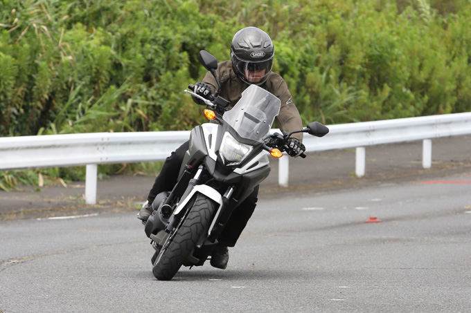 【ホンダ NC750X 試乗記事】充実の装備がうれしい！　熟成を重ねた“お手軽ナナハン・アドベンチャー”の画像