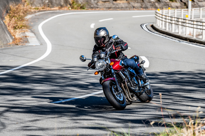 【ホンダ CB400 SF 試乗記事】日本が世界に誇るベーシックモーターサイクルの画像