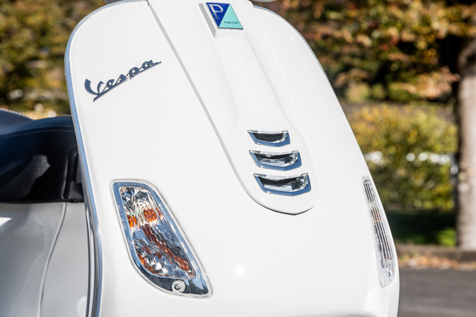 【ベスパ　LX125 i-GET 試乗記】最新テクノロジーを纏い、熟成を続けるスクーターの王道ベスパのスタンダードモデルの画像