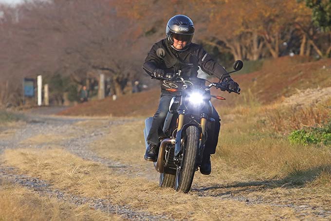 【インディアン FTR1200S レースレプリカ 試乗記事】ビッグＶツインの加速とパワーを存分に楽しめるフラットトラックスポーツの画像