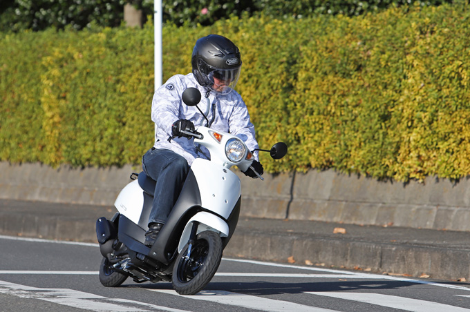 【スズキ レッツ 試乗記】「日常の足」として気軽に乗れる、カジュアルでスタンダードなスクーターの画像