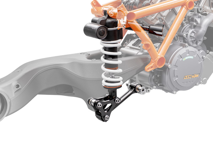 【KTM 1290 スーパーデューク R 試乗記事】あの“THE BEAST”が第3形態に進化、新たな骨格を得て動きがよりしなやかに‼の画像
