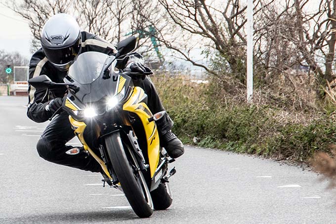 【ヤマハ YZF-R15 試乗記】激戦区をリードする155ccスーパースポーツの画像の試乗インプレッション