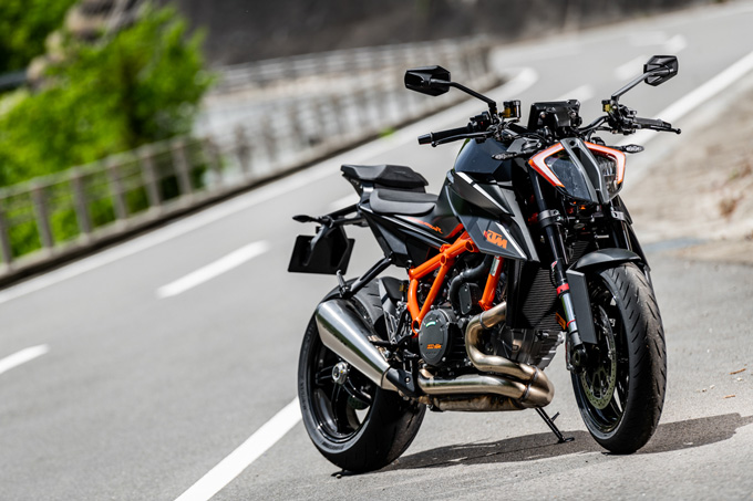 Ktm 1290スーパーデュークr 試乗記 第3世代に進化した Ktm製オンロードスポーツの旗艦 試乗インプレ レビュー バイクブロス