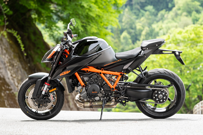 【KTM 1290スーパーデュークR 試乗記】 第3世代に進化した、KTM製オンロードスポーツの旗艦の09画像