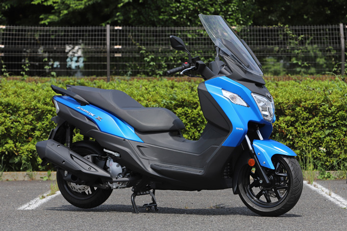 Sym Joymax Z 250 試乗記 税込50万円を切る圧巻のコスパ 走りと装備の基本をきっちりと押さえた250ccスクーター 試乗インプレ レビュー ビッグスクーターならバイクブロス