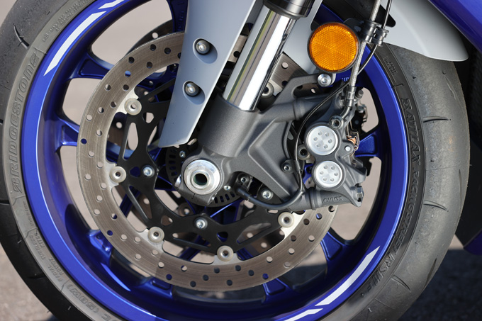 【ヤマハ YZF-R1 試乗記】堅実な仕様変更で、ライバル勢を迎撃の19画像