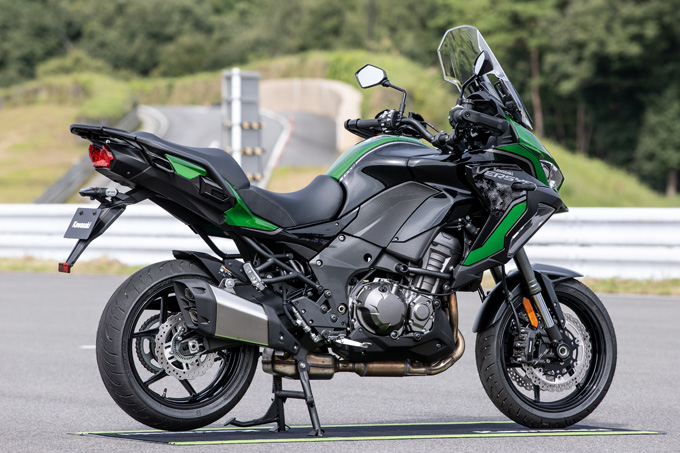 【カワサキ　VERSYS 1000 SE 試乗記】バイクの楽しさはそのまま、疲れを軽減するSHOWAスカイフックテクを採用した2021年式欧州モデルをインプレッションの02画像