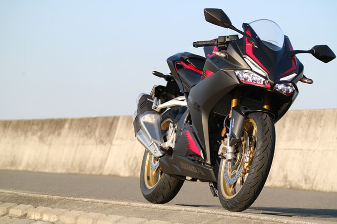 ホンダ Cbr250rr 試乗記 250cc最強ツインスポーツがモデルチェンジ いったい何が変わったのか 試乗インプレ レビュー バイクブロス