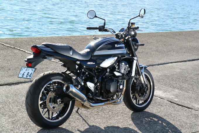 【カワサキ Z900RS 試乗記】刺激的なのに扱いやすい、誰もが非日常を味わえるスタンダードネイキッドのメイン画像