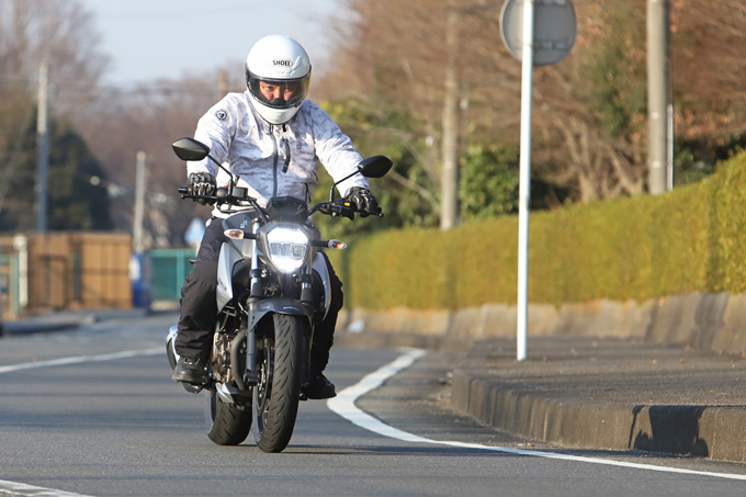 【スズキ ジクサー250 試乗記】軽くてパワフル!!　気軽に乗れるコスパの高いライトウェイトスポーツの09画像