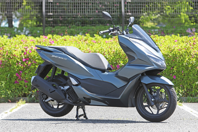 ホンダ PCX160 試乗記】人気の軽2輪スクーターがフルモデルチェンジ