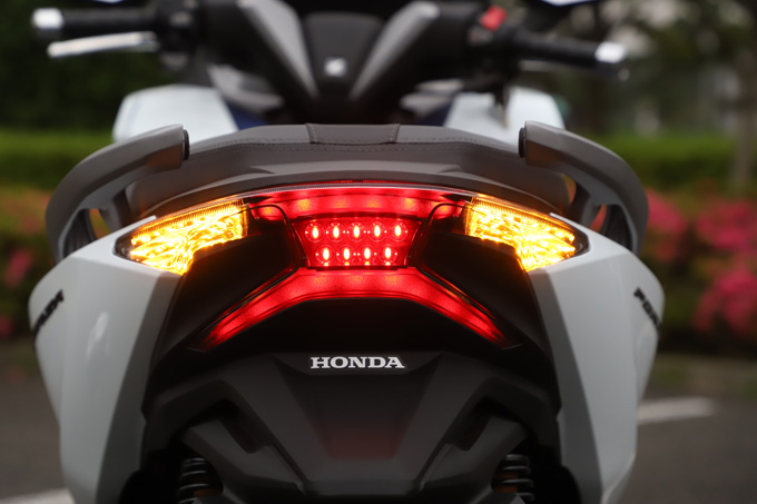 【ホンダ フォルツァ 試乗記】250ccクラススクーターの雄が新エンジンとフレーム改良でモデルチェンジの27画像
