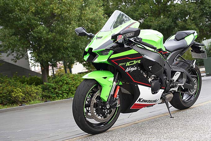 【カワサキ ニンジャ ZX-10R 試乗記】銀河系最強の実力を誇る量産型スーパーバイクの05画像