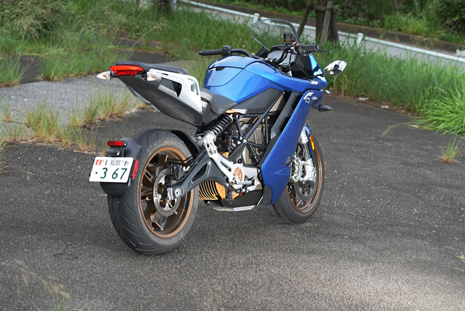 【ゼロモーターサイクルズ SR/S 試乗記】航続可能距離300ｋｍ超！長く待たれたEVバイク移行、機は熟したの10画像