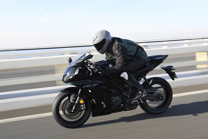 【ヤマハ YZF-R7試乗記】本格的でありながら、フレンドリーなスーパースポーツの04画像