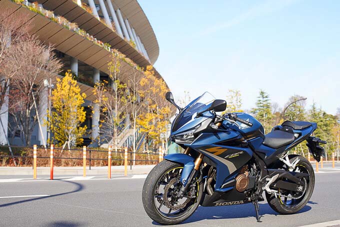 ホンダ Cbr400r 試乗記 高級感と扱いやすさを併せ持つスポーツモデル 試乗インプレ レビュー バイクブロス