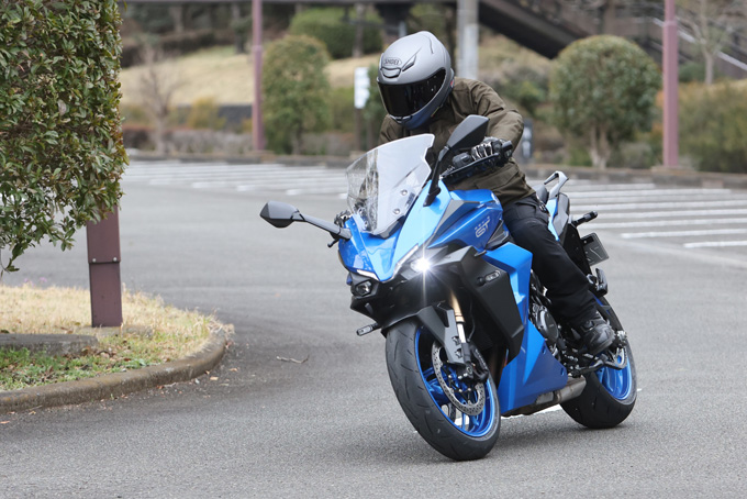 【スズキ GSX-S1000GT 試乗記】ホットなパワーユニットを先鋭的のデザインで包んだ最強の!?　グランドツアラーが誕生の05画像