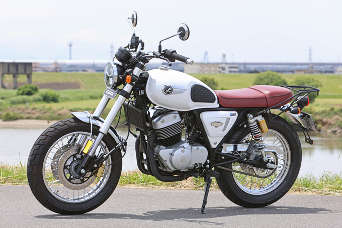 【GPX レジェンド250ツイン3 試乗記】タイ発のネオクラシックマシンが、さらに乗りやすく、質感を高めて新登場の03画像