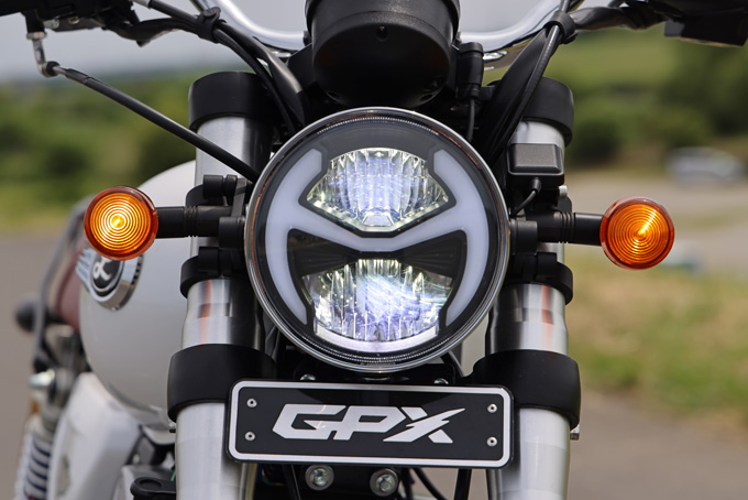 【GPX レジェンド250ツイン3 試乗記】タイ発のネオクラシックマシンが、さらに乗りやすく、質感を高めて新登場の11画像